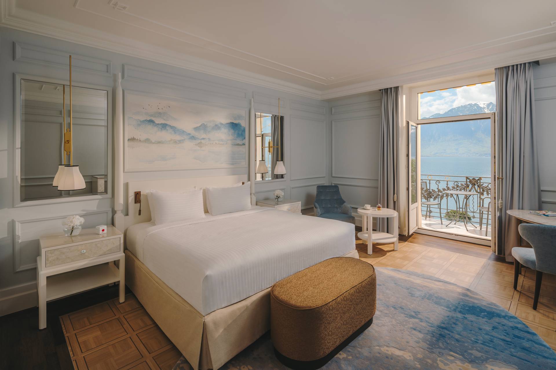 Deluxe Lake View Room